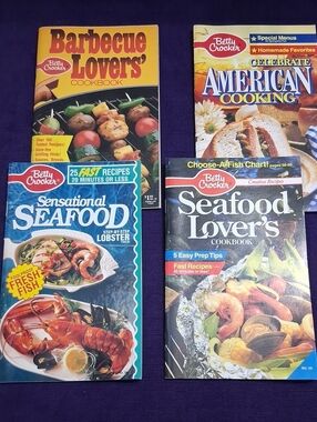 Vintage Lot Betty Crocker Cookbooks Recipe Booklets Seafood Barbecue Lovers Plus